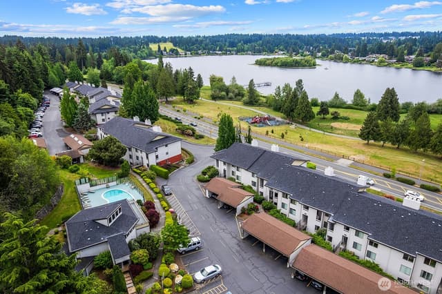 Property photo for 23403 Lakeview Drive #I-201, Mountlake Terrace photo 3