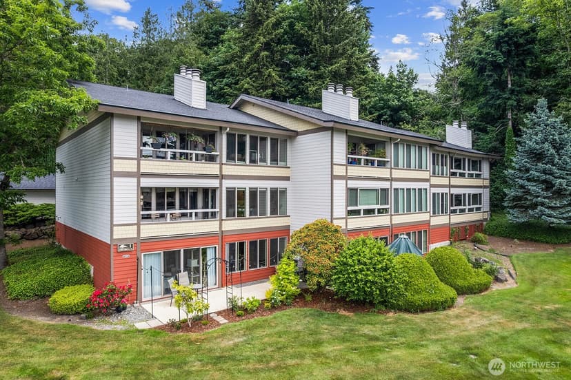 Property photo for 23403 Lakeview Drive #I-201, Mountlake Terrace