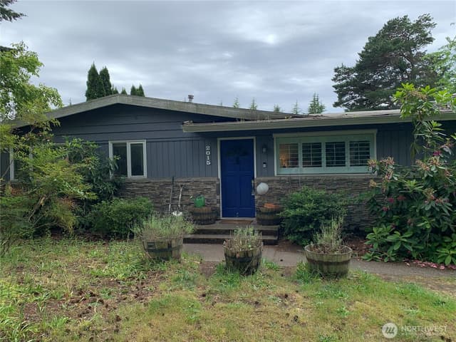 Property photo for 2015 151st Avenue SE, Bellevue