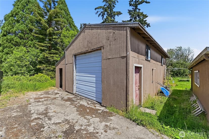 Property photo for 1805 80th Street E, Tacoma photo 29