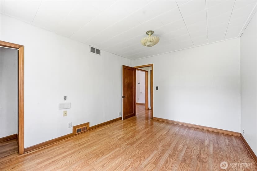 Property photo for 1805 80th Street E, Tacoma photo 18