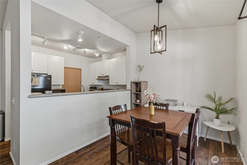 Property photo for 10825 SE 200th Street #H206, Kent photo 6