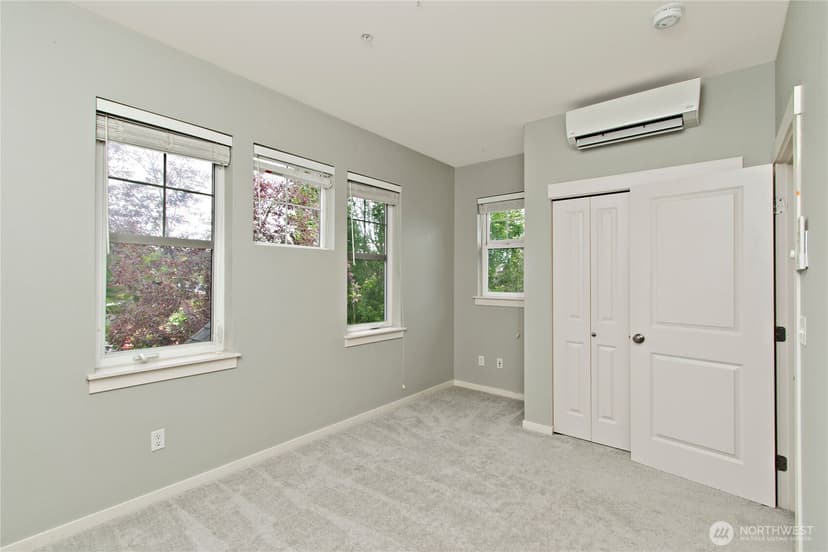 Property photo for 1843 NE Kenyon Court, Issaquah photo 21