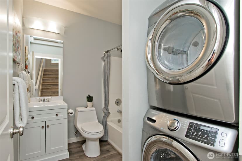 Property photo for 1843 NE Kenyon Court, Issaquah photo 24
