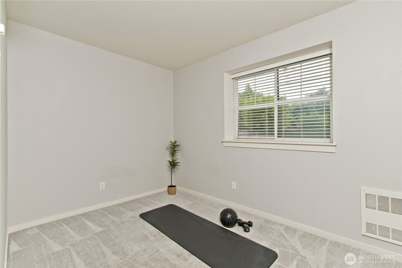 Property photo for 1843 NE Kenyon Court, Issaquah photo 23
