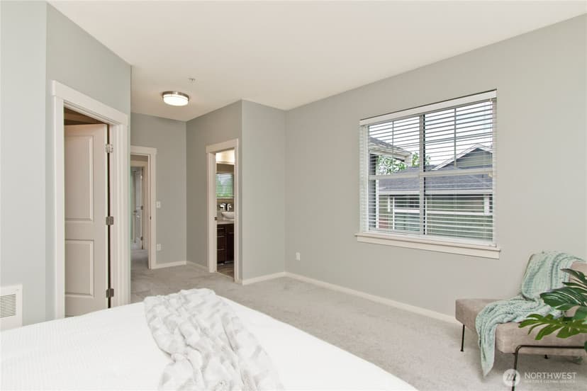Property photo for 1843 NE Kenyon Court, Issaquah photo 18