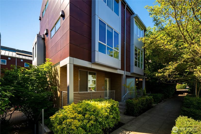 Property photo for 311 14th Avenue E #A, Seattle photo 2