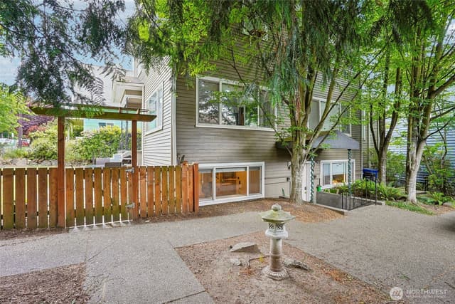 Property photo for 3624 Whitman Avenue N #1, Seattle