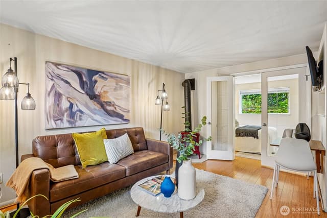 Property photo for 3624 Whitman Avenue N #1, Seattle photo 4