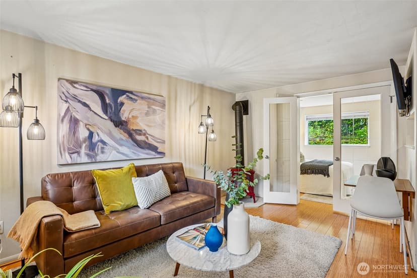 Property photo for 3624 Whitman Avenue N #1, Seattle photo 4