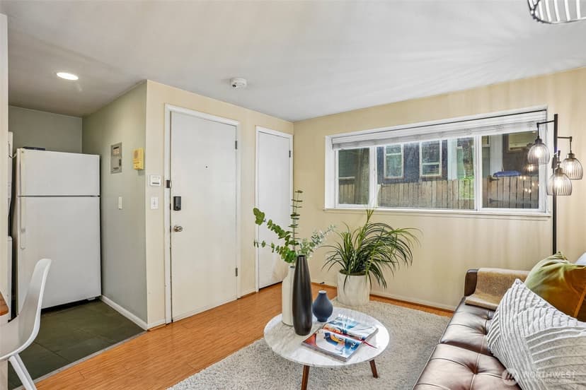 Property photo for 3624 Whitman Avenue N #1, Seattle photo 8