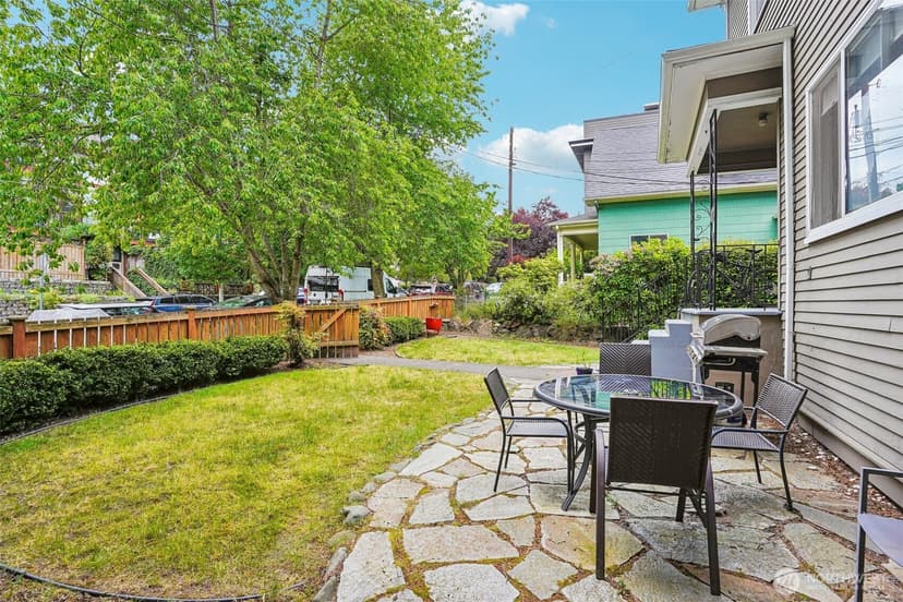 Property photo for 3624 Whitman Avenue N #1, Seattle photo 2