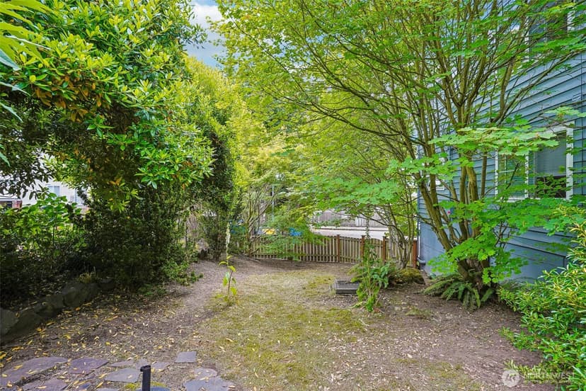 Property photo for 3624 Whitman Avenue N #1, Seattle photo 19