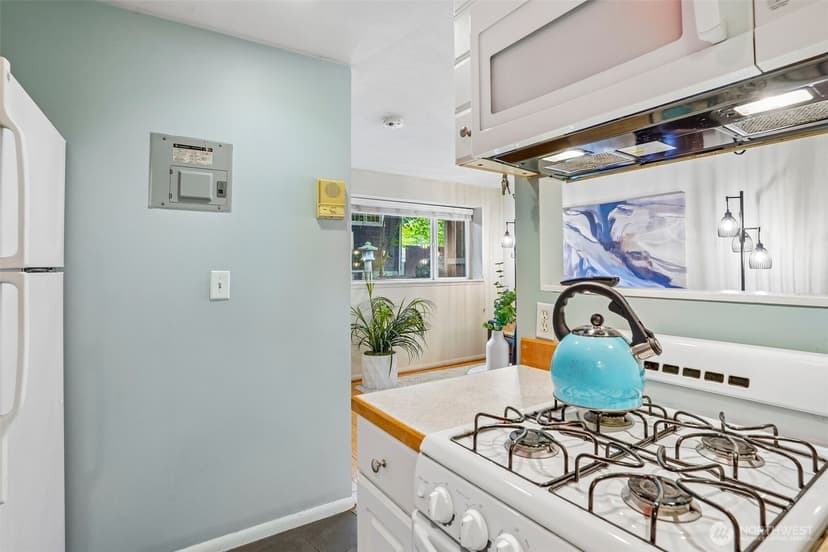 Property photo for 3624 Whitman Avenue N #1, Seattle photo 12