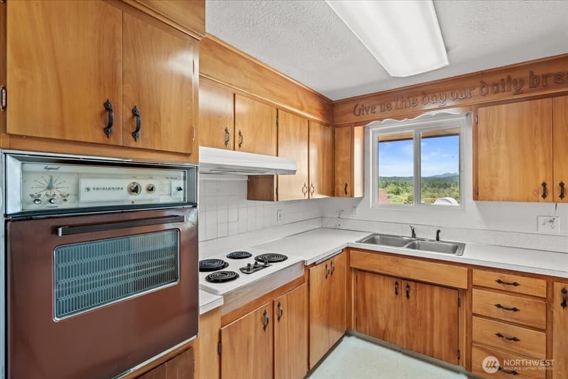 Property photo for 13405 Old Snohomish Monroe Road, Snohomish photo 8