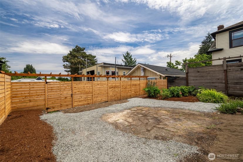 Property photo for 906 19th Avenue, Seattle photo 37