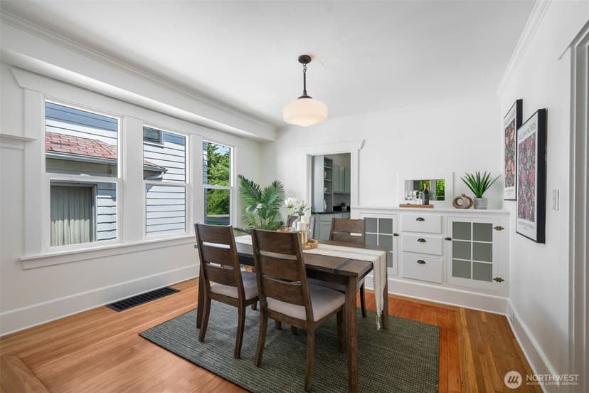 Property photo for 906 19th Avenue, Seattle photo 11