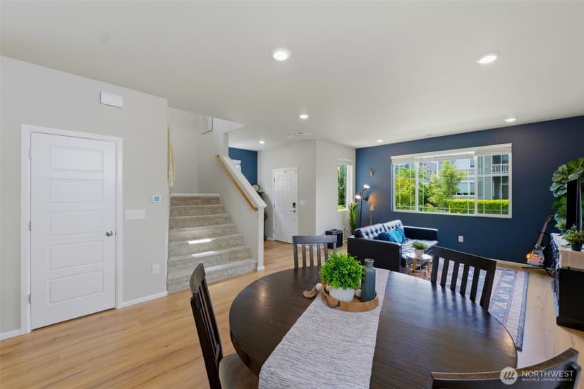 Property photo for 32467 Tolmie Lane, Black Diamond photo 9