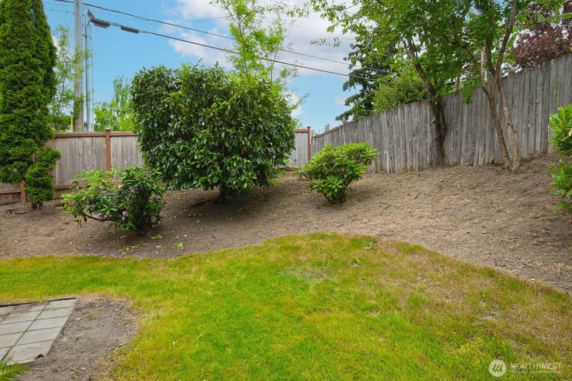 Property photo for 20322 33rd Avenue W #B, Lynnwood photo 24