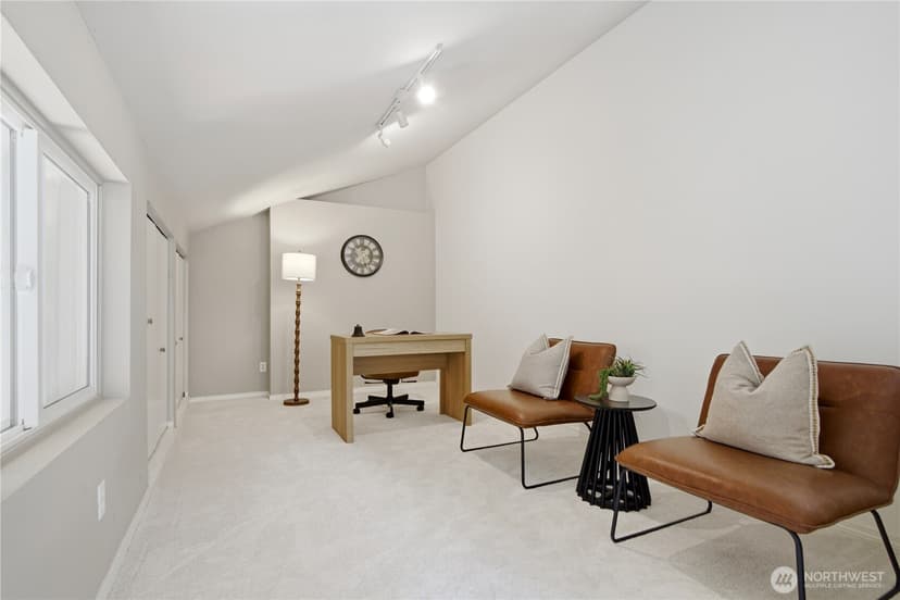 Property photo for 10013 NE 123rd Street #F-C, Kirkland photo 17