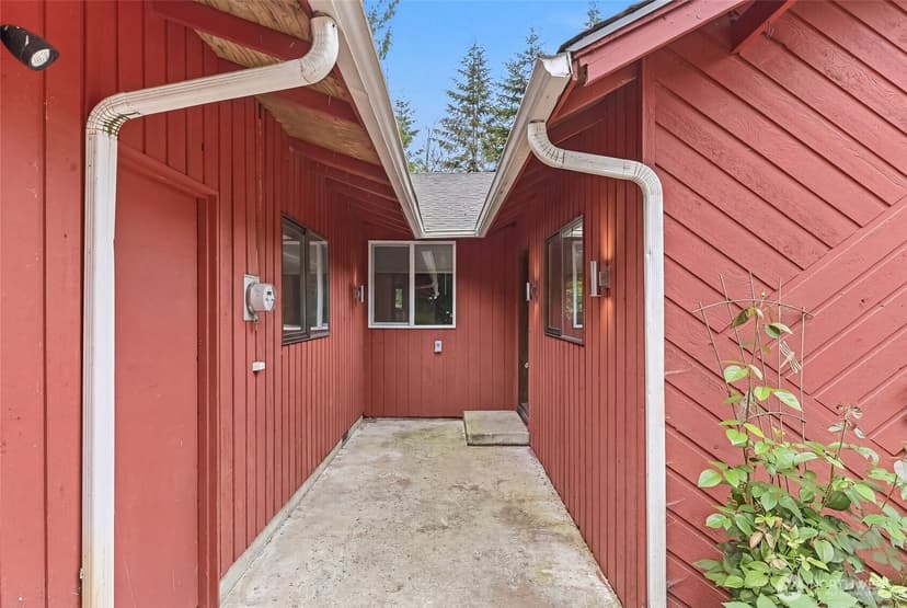 Property photo for 8221 308th Avenue SE, Issaquah photo 7
