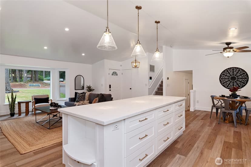 Property photo for 14008 55th Avenue NW, Gig Harbor photo 11