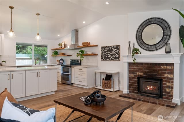 Property photo for 14008 55th Avenue NW, Gig Harbor photo 4
