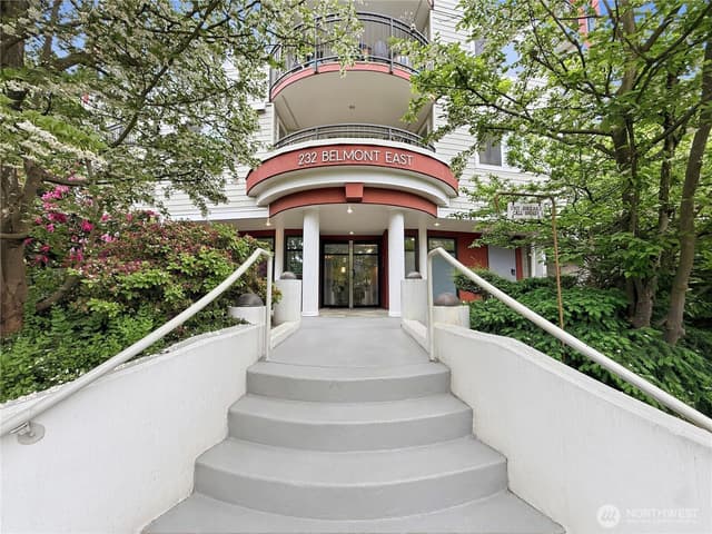 Property photo for 232 Belmont Avenue E #202, Seattle photo 2