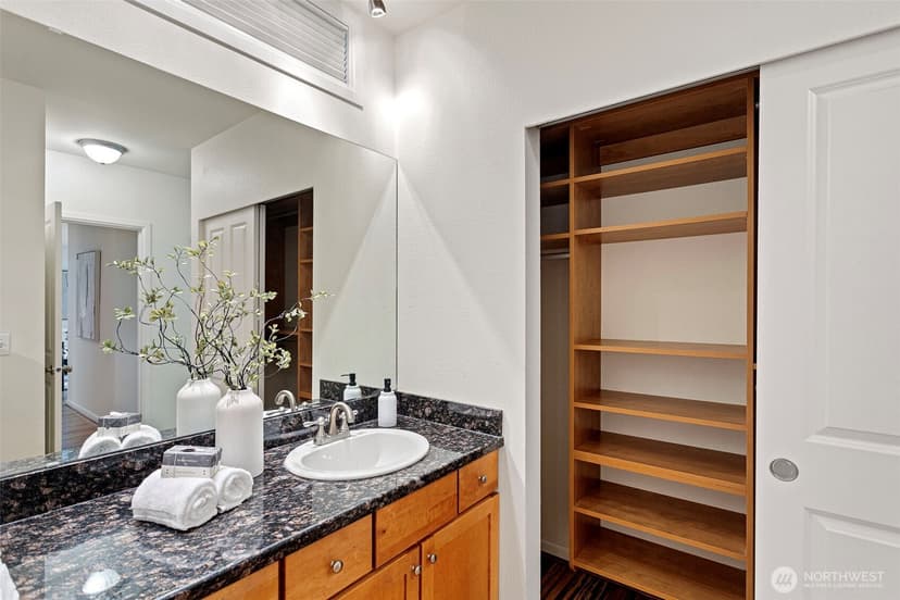 Property photo for 2760 76th Avenue SE #407, Mercer Island photo 18