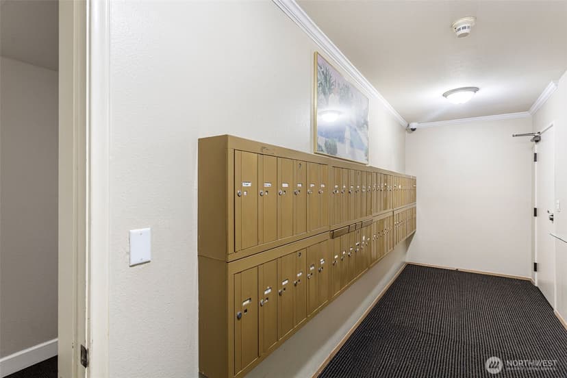 Property photo for 2760 76th Avenue SE #407, Mercer Island photo 23
