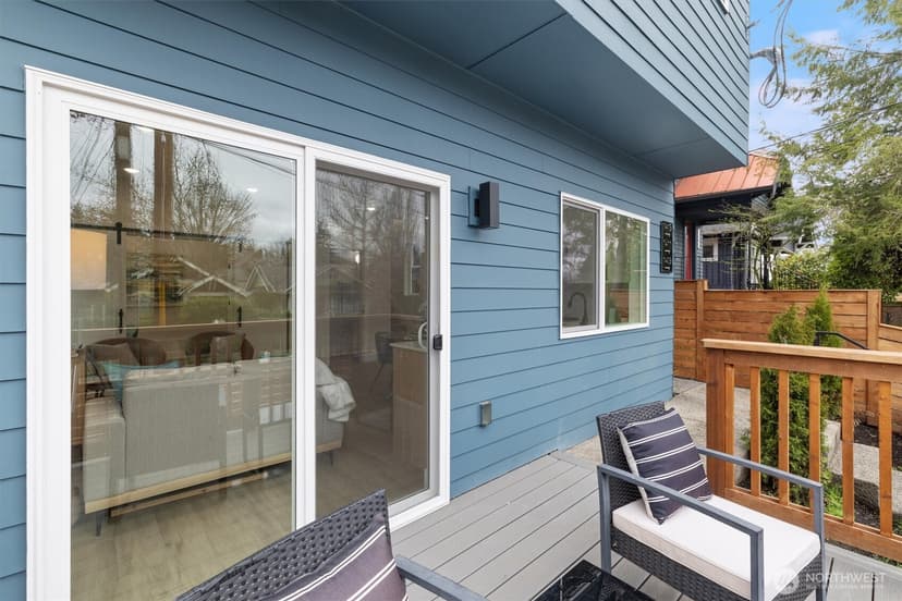 Property photo for 1409 Martin Luther King Jr Way, Seattle photo 8