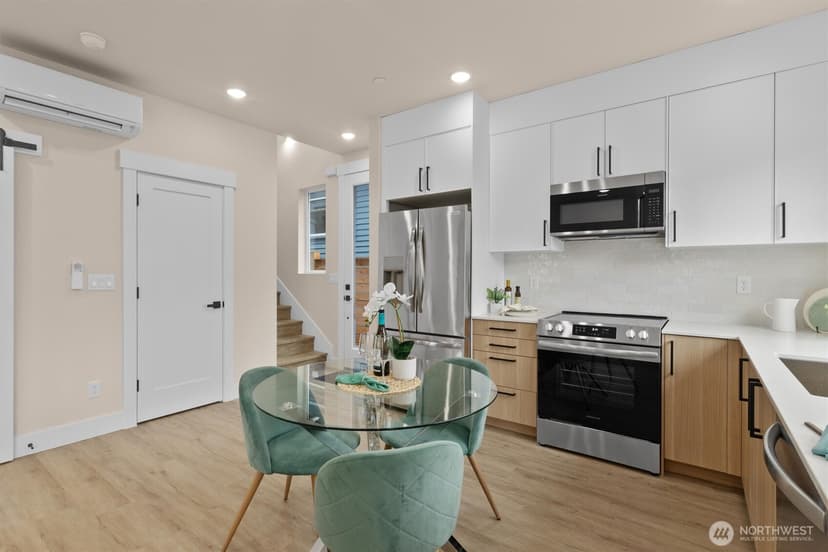 Property photo for 1409 Martin Luther King Jr Way, Seattle photo 14