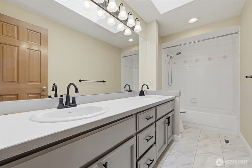 Property photo for 26032 SE 39th Way, Sammamish photo 17