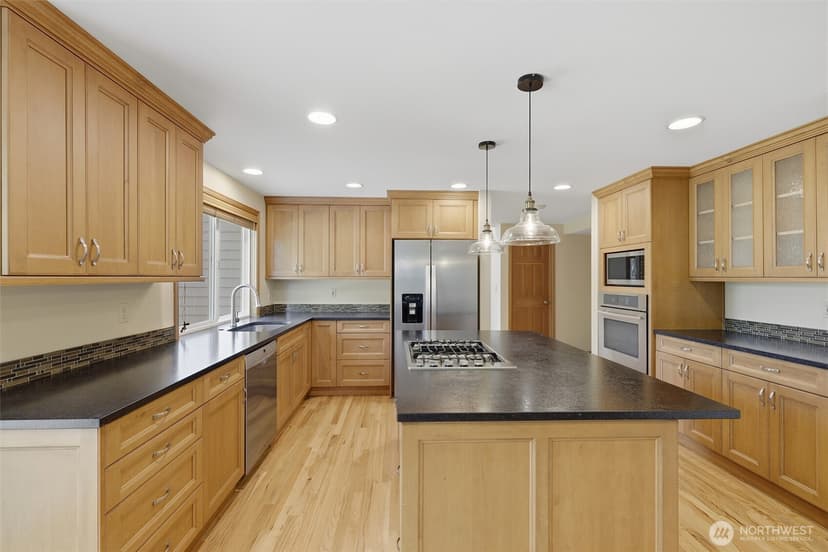 Property photo for 26032 SE 39th Way, Sammamish photo 5