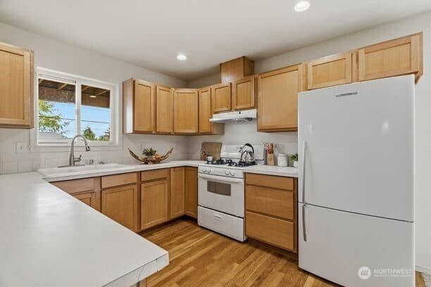 Property photo for 3629 Wetmore Avenue #B, Everett photo 11