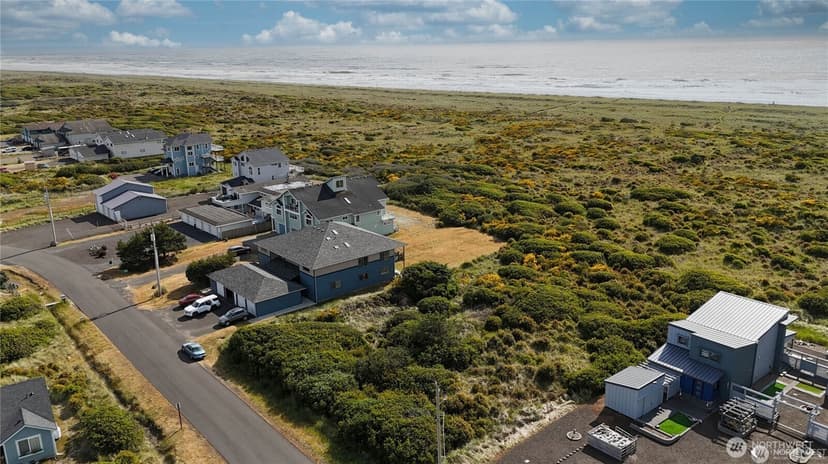Property photo for 1017 S Sand Dune Ave SW, Ocean Shores photo 7