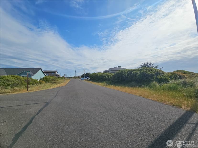 Property photo for 1017 S Sand Dune Ave SW, Ocean Shores photo 14