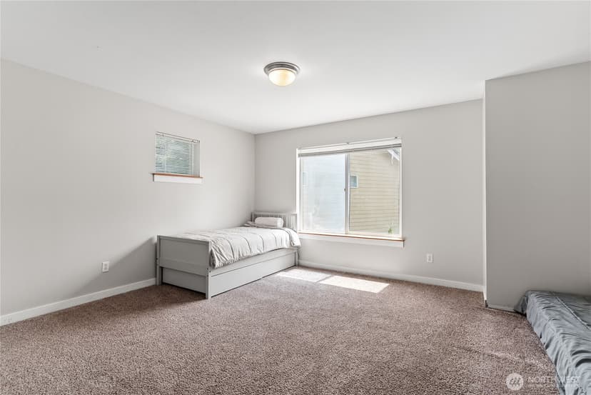 Property photo for 1505 49th Street SW, Everett photo 26