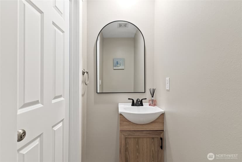 Property photo for 1505 49th Street SW, Everett photo 13
