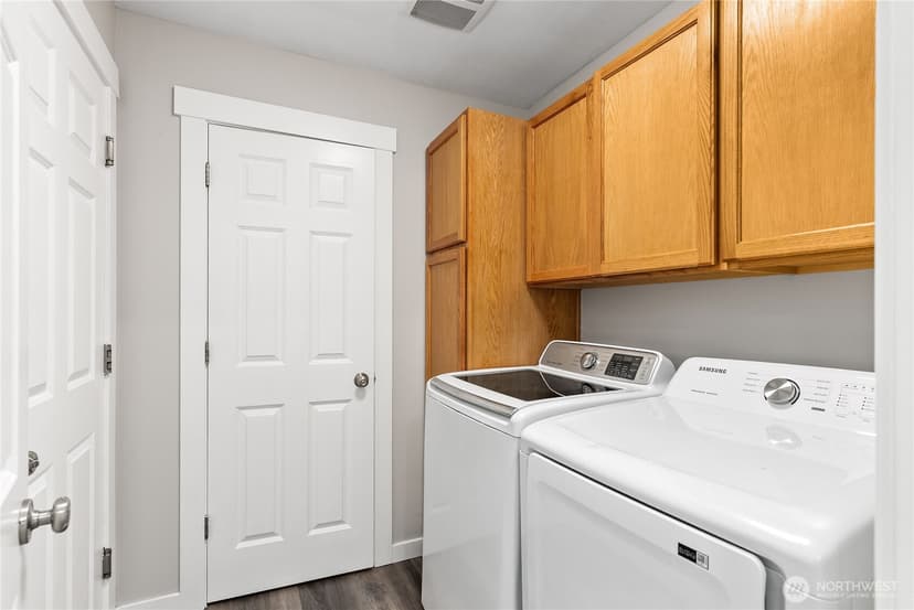 Property photo for 1505 49th Street SW, Everett photo 28