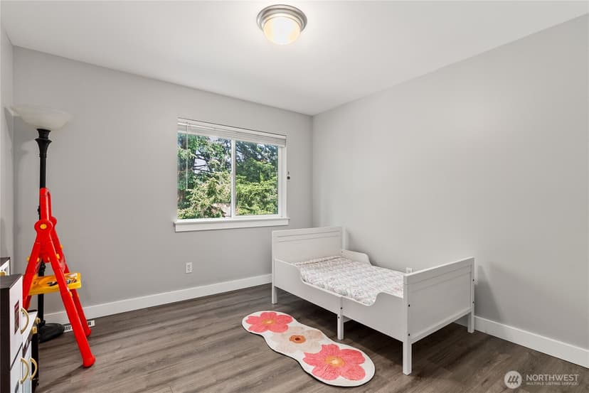 Property photo for 1505 49th Street SW, Everett photo 25