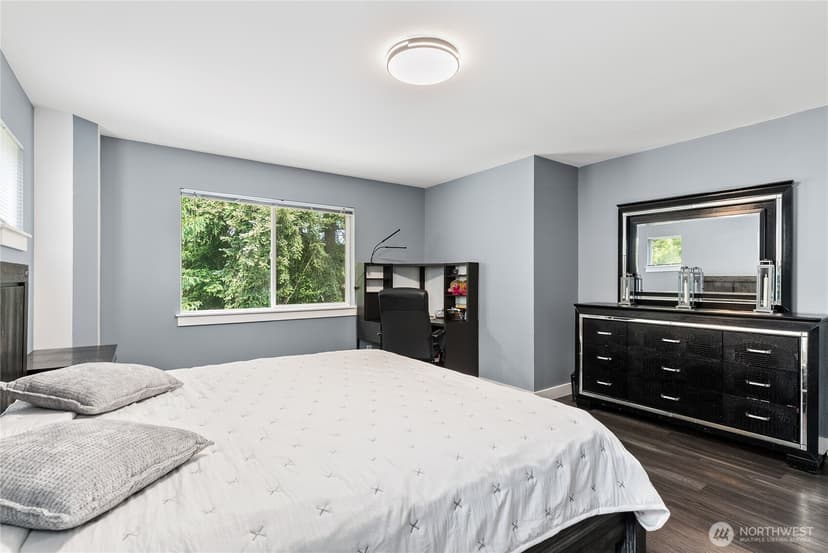 Property photo for 1505 49th Street SW, Everett photo 15