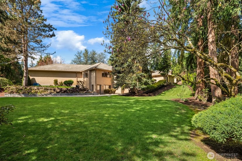 Property photo for 13214 180th Avenue NE, Redmond photo 21