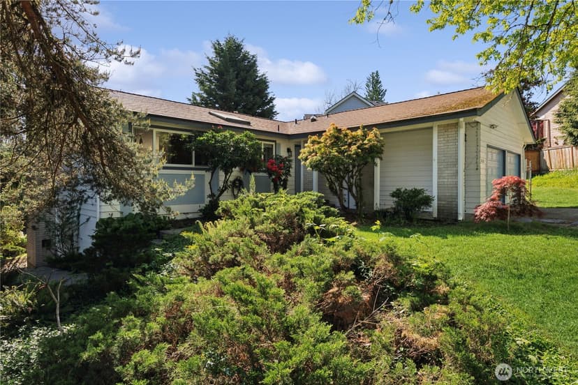 Property photo for 16226 NE 57th Street, Redmond photo 4