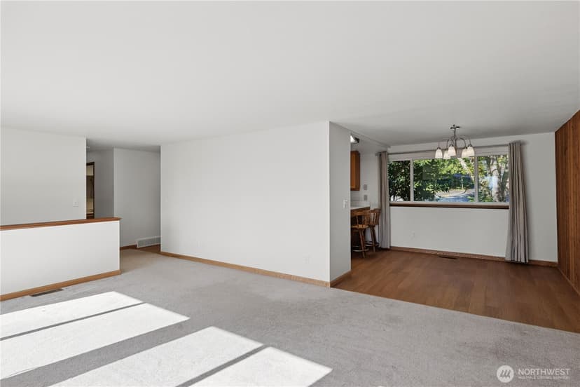 Property photo for 16226 NE 57th Street, Redmond photo 14