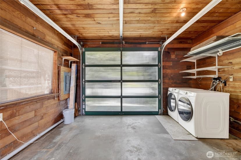 Property photo for 8261 Northrop Place SW, Seattle photo 20