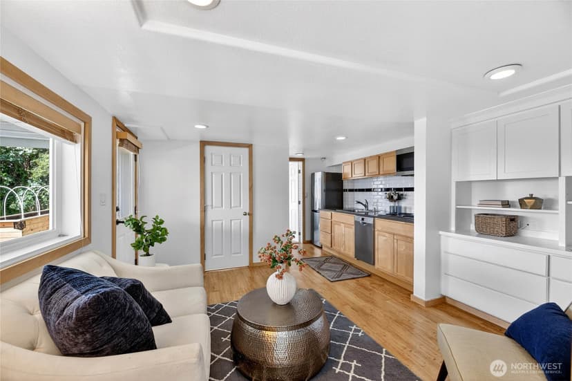 Property photo for 8261 Northrop Place SW, Seattle photo 22