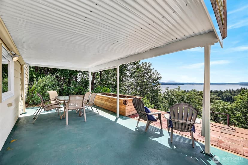 Property photo for 8261 Northrop Place SW, Seattle photo 30