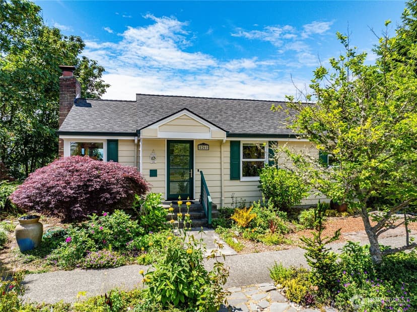Property photo for 8261 Northrop Place SW, Seattle photo 6