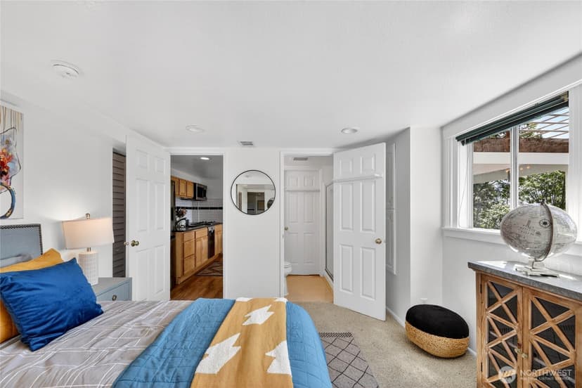 Property photo for 8261 Northrop Place SW, Seattle photo 25